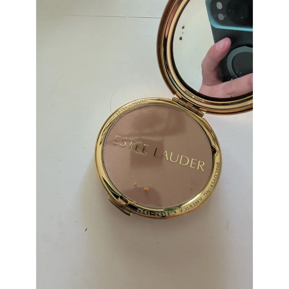 Vintage Estee Lauder Pressed Powder Compact Columbus Day Discovery 1992 Map Gold